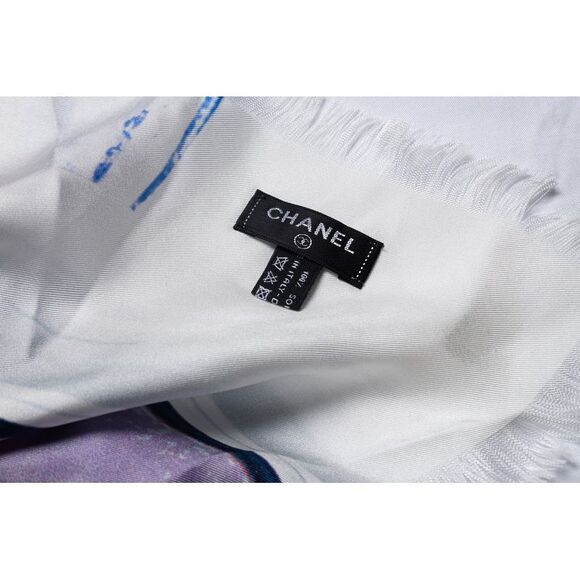 Chanel Havana scarf - Picture 8 of 8